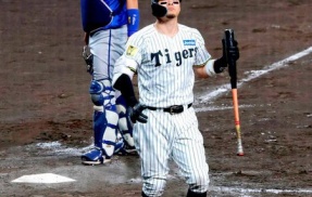 阪神、佐藤輝明のメジャー移籍容認へ