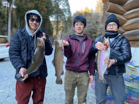 次回トラック放流は5日(木)です