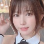 【画像】人気コスプレイヤー・えなこさん、とんでもない最強ヒモ無しビキニ姿を見せつけてしまうｗｗｗｗｗｗ　「あまり私を怒らせないほうがいい」