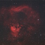 星は空の彼方、月よりも遠く