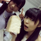 指原莉乃、HKT48メンバーから手作りのプレゼントをもらいまくる