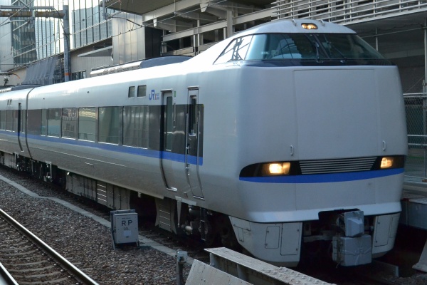 列車番号T-TAKE(てぃーていく) - JR西日本