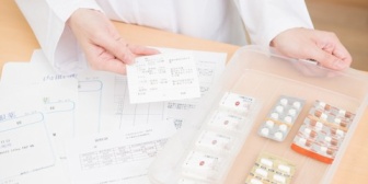 調剤薬局で薬剤師に舌打ちされた私「今舌打ちしました？」→しばしの沈黙の後、急に薬剤師が泣き出してしまい…