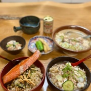 自宅めし　プリンセスサリーで鯖缶冷や汁＆鮭茶漬け