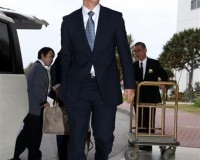 西岡1億8000万→1500万