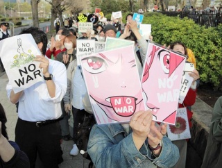 【ネトウ◯大喜利】戦争反対→中国と北朝鮮に言え 若い人が多い→若者に見えない オタクデモ→オタクに見えない