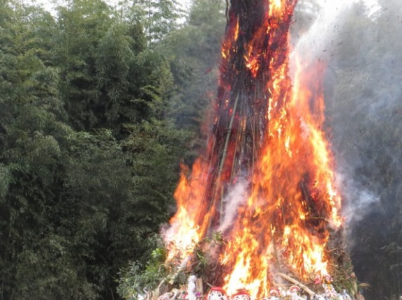 無病息災！冬の風物詩！『新潟県立歴史博物館』で『民俗行事サイノカミ』開催！1月14日。