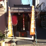 壊れた玩具で遊ぶ日々