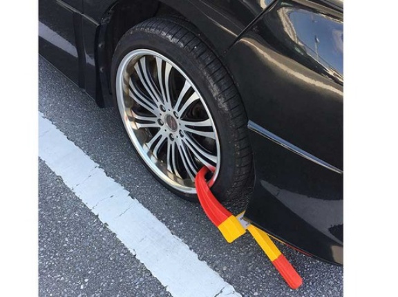 ランクル乗り、盗まれないために車中泊を決行