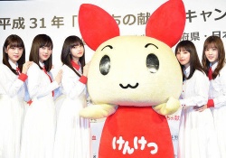 そ、そこ代われｗ 齋藤飛鳥×与田祐希にスリスリされるオッサン(?)が羨ましすぎるｗｗｗ