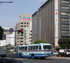 沖縄は休日？