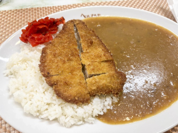 「ベルナルド」の『かつカレー』など（高槻市紺屋町）【たかつーグルメ】