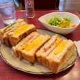 癒しのレトロ喫茶店でホットサンド