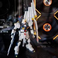 PC内にνガンダム