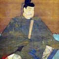 聖武天皇が都を難波京から再び平城京に戻す（新暦6月15日）