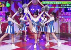 【速報】瀬戸口心月さん、開脚した結果完全に見えてしまう