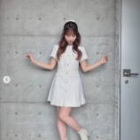 『[イコラブ] 大場花菜「お嬢様コーデにしたよ」白ミニワンピで美脚スラリ「眩しくて見られない」「妖精さんですか」と反響』の画像
