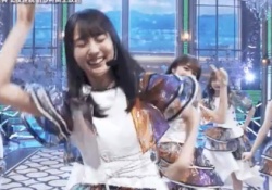 【神GIF】初センターの賀喜遥香、よかったな