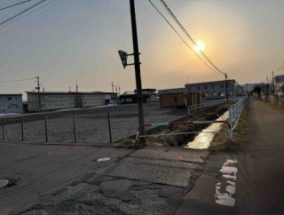 工事看板に「はま寿司」の名前〜清水町・トマオニ跡地