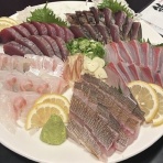 うふふの美味しいもの探すぞ♪