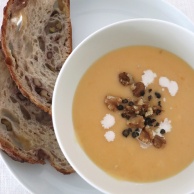 フランスのカフェ風、美しいカフェオレボウル、寒い季節は冷蔵庫の残り野菜であったかポタージュ