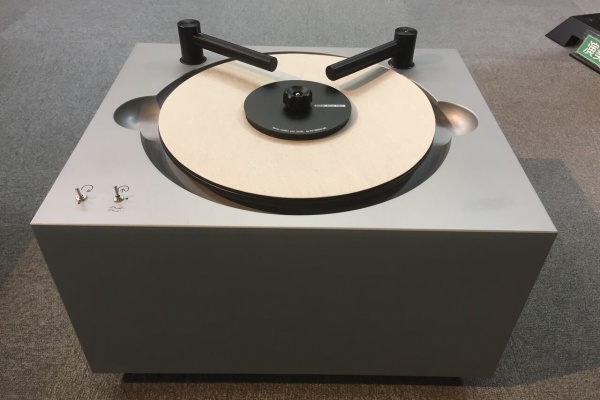 オーディオユニオン お茶の水 アクセサリー館 Information - レコード