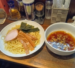 東京都発祥のご当地グルメ？『つけ麺』