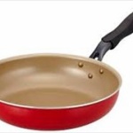 50万回こすっても傷まないフライパン→実際は5000回で傷つく