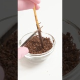 『ポッキーからマイクラみたいなウサギを作る方法』の画像