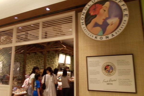 ホノルルコーヒー ダイバーシティ東京プラザ店 でアサイーボウルモーニング