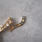 今なら半額で買えちゃう！お気に入りのスーツに穴を開けなくて良い！マグネット式のブローチが使いやすかった！《PR》