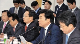 韓国｢最初に飛ばしすぎたせいで、罵倒の言葉の手持ちが残ってないニダ…｣