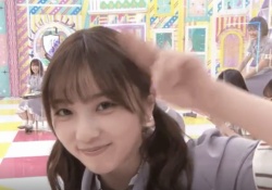 【神GIF】与田ちゃんのこのシーンで3期生が爆笑してるの好きな奴！！！！！