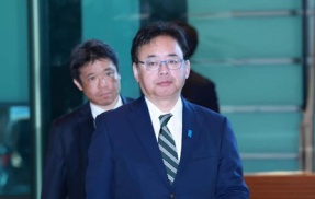 高市政権　外国人生活保護を適正化へ　対象縮小含め検討