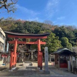 『【岐阜市若宮町】勝運にご利益 金華山の麓に鎮座する岐阜の守護神・橿森神社 境内には神馬の伝説が残る馬蹄石も』の画像