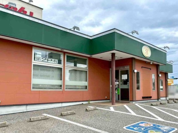石川県金沢市高柳町にある『8番らーめん 高柳店』が閉店してる。