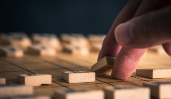 彡(^)(^)「コンピューターが将棋?出来るわけないやろwww」