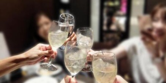 中学の時の同級生だったS君は当時あまり目立たない、スクールカーストでは下のタイプだった。同窓会で再会したS君は…