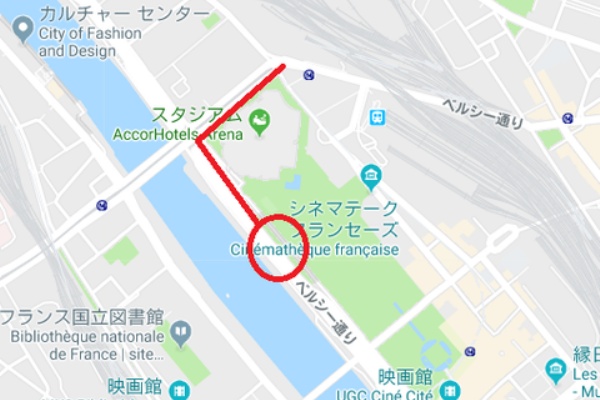 Flixバスでパリからロンドンへ向かう クトゥブ ミナール Qutub Minar