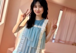 【速報】的野美青さん、生足グラビアwwwwwwwwww