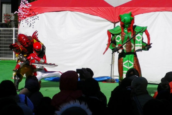 スーパー戦隊５大レッドが船橋に参上 駄チワワ 旅と怪獣舎