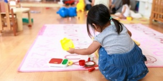 保育園「お子さんの体調が…お迎えお願いします」　家にいる夫「俺一人で見るのは無理。早退して」　仕事中私「」