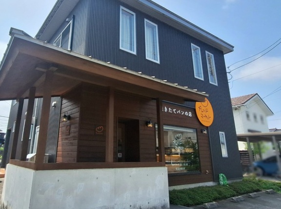 富山市堀川小泉町にあるパン屋さん『ブレッドマーケット』が閉店するらしい。
