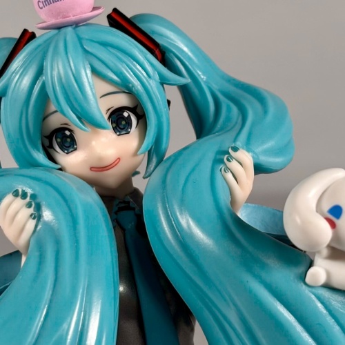 【フィギュアレビュー】初音ミク×シナモロール ちょこのせ プレミアムフィギュア ‐初音ミク×シナモロール‐もふっとVer.
