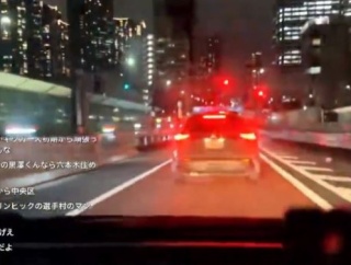 【動画】KICK配信者さん、車載配信中に思いっきり事故ってしまう