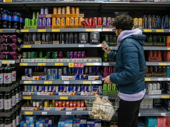 【大惨事】エナドリを1日8本飲んだ男性、血圧が見たことない数字になる