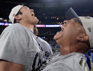 ロバーツ「ショーヘイ、ロキ、ヤマモロはWBCに出ないでくれ」と声明を発表