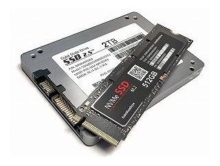 CドライブのSSDチェックしたら3万時間超えてるけど値上げだから壊れるまで使う