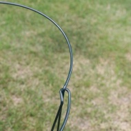 【ガーデニング】ぐっと支えてくれているのに見えないとは縁の下の力持ち♪