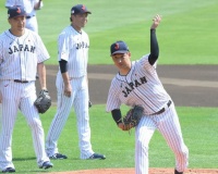 阪神・岩崎「金」獲りフル回転宣言　女子ソフト快勝発進に「すごく勇気づけられた」